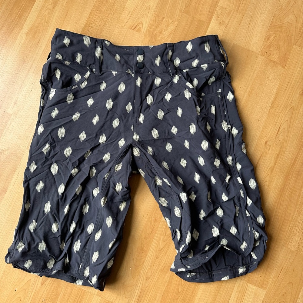 Wild Rye Mountain Bike Shorts